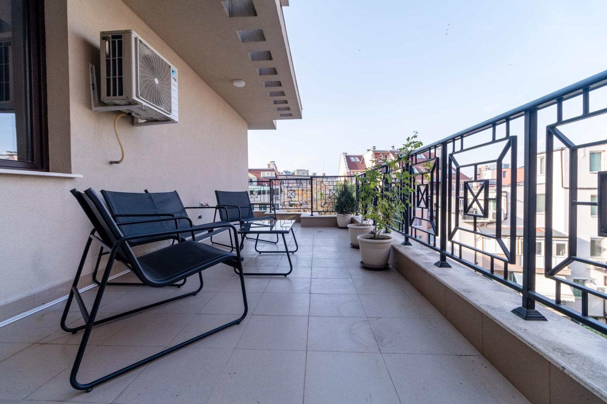 1-Bedroom Apartment With Free Private Parking Plovdiv Exterior foto